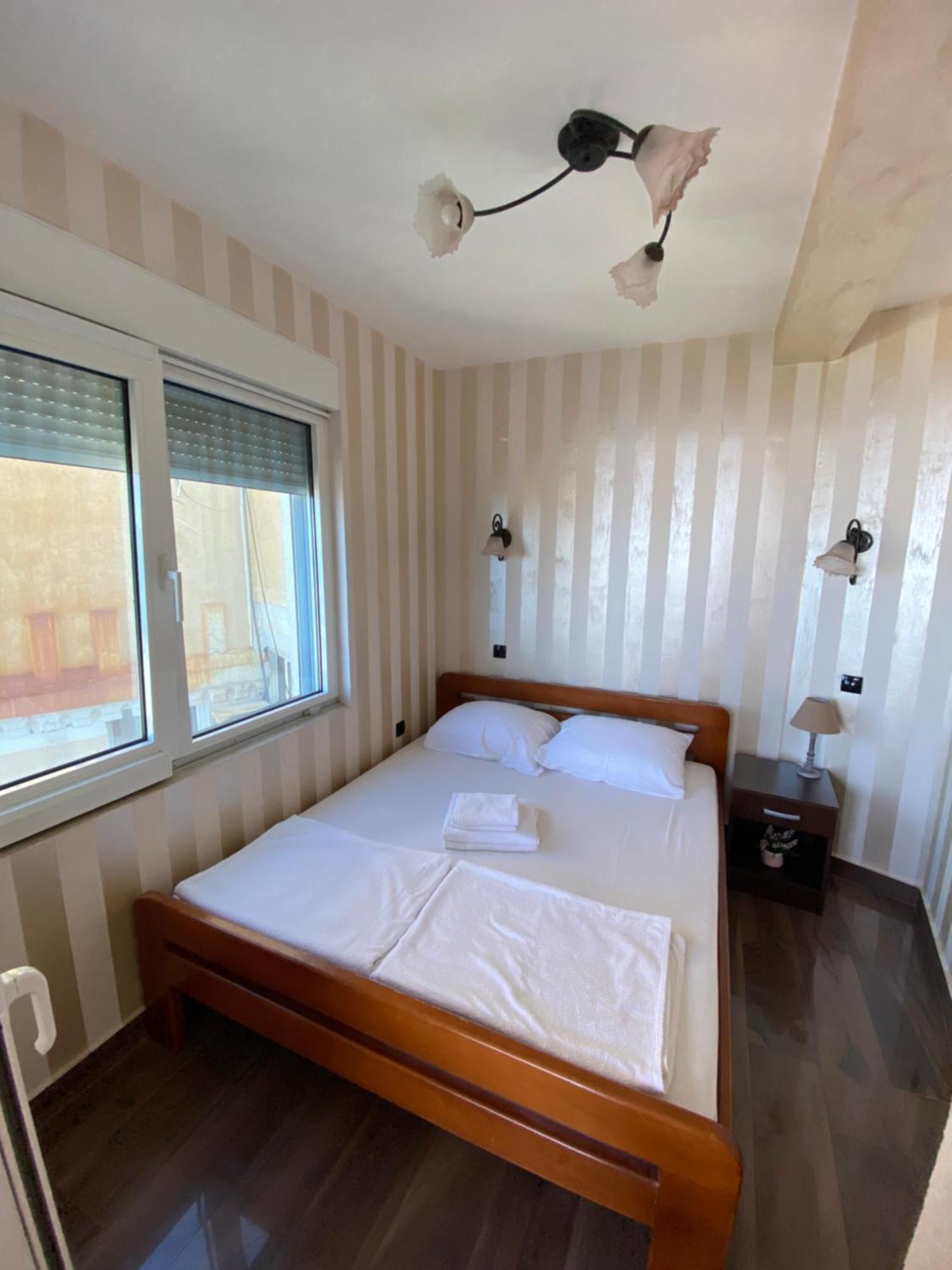 Apartment Dzaleta Sveti Stefan Buitenkant foto