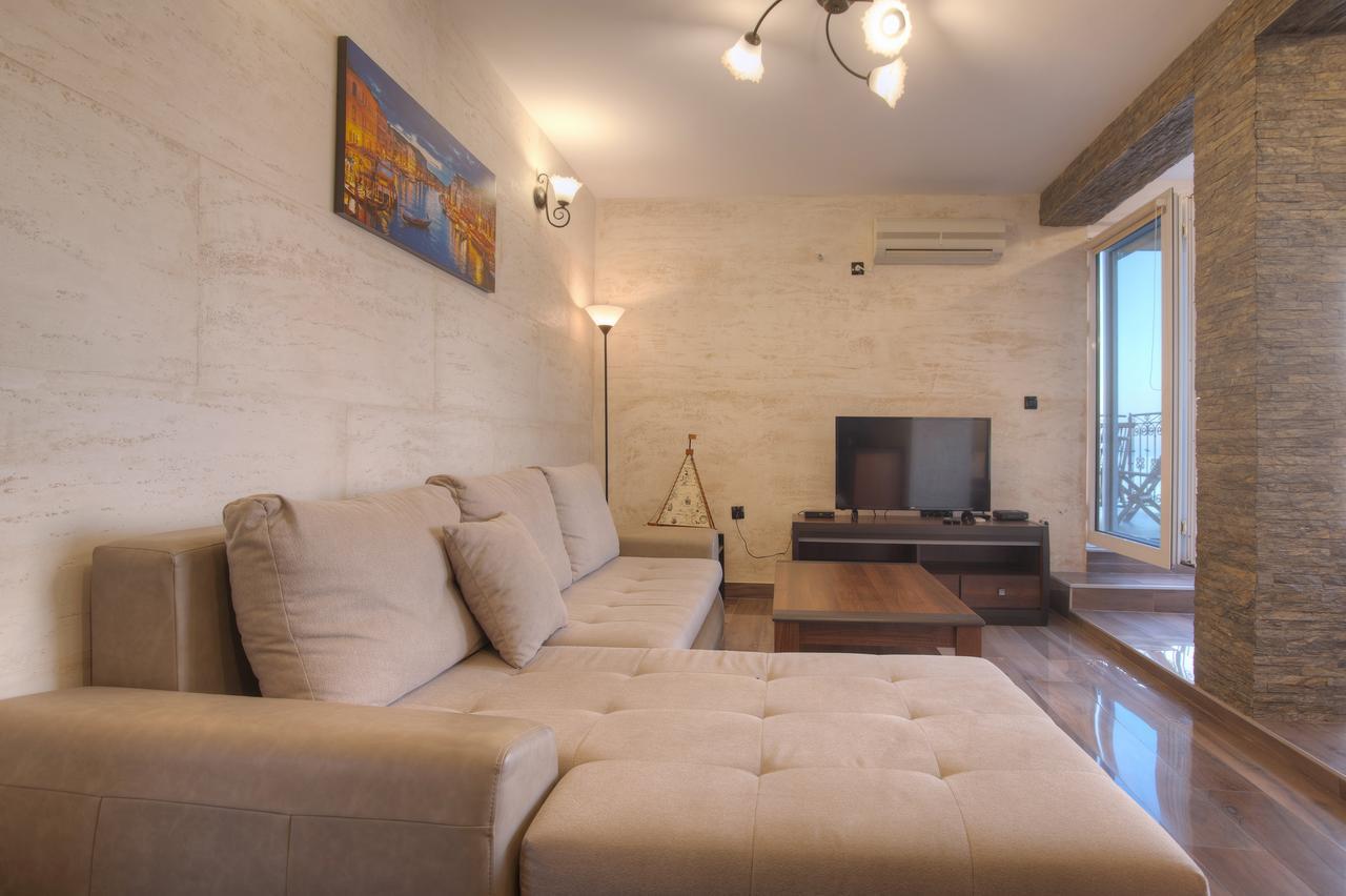 Apartment Dzaleta Sveti Stefan Buitenkant foto